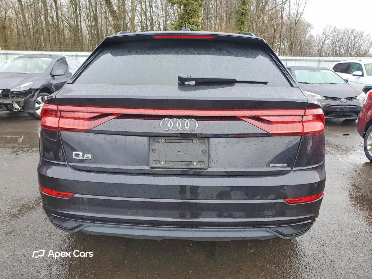 Audi Q8 2021