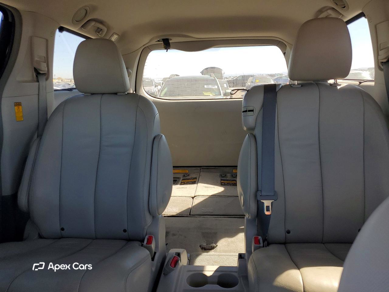 Toyota Sienna 2014