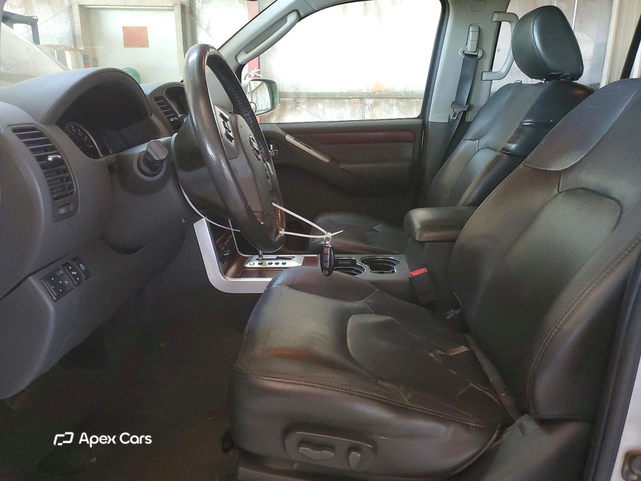 Nissan Pathfinder 2011