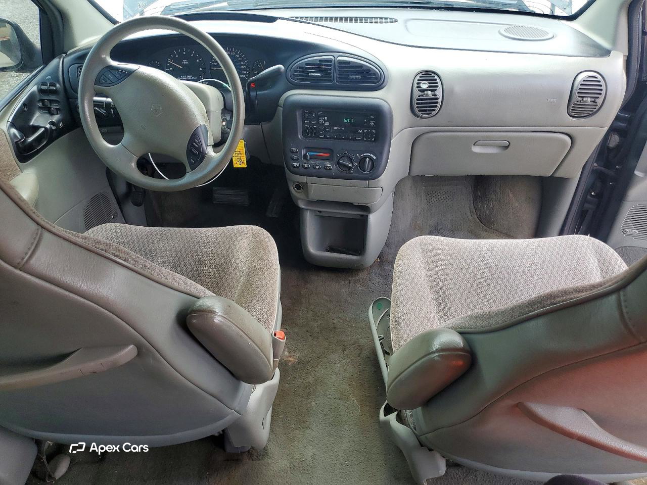 Plymouth Voyager 2000