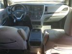 Toyota Sienna 2016