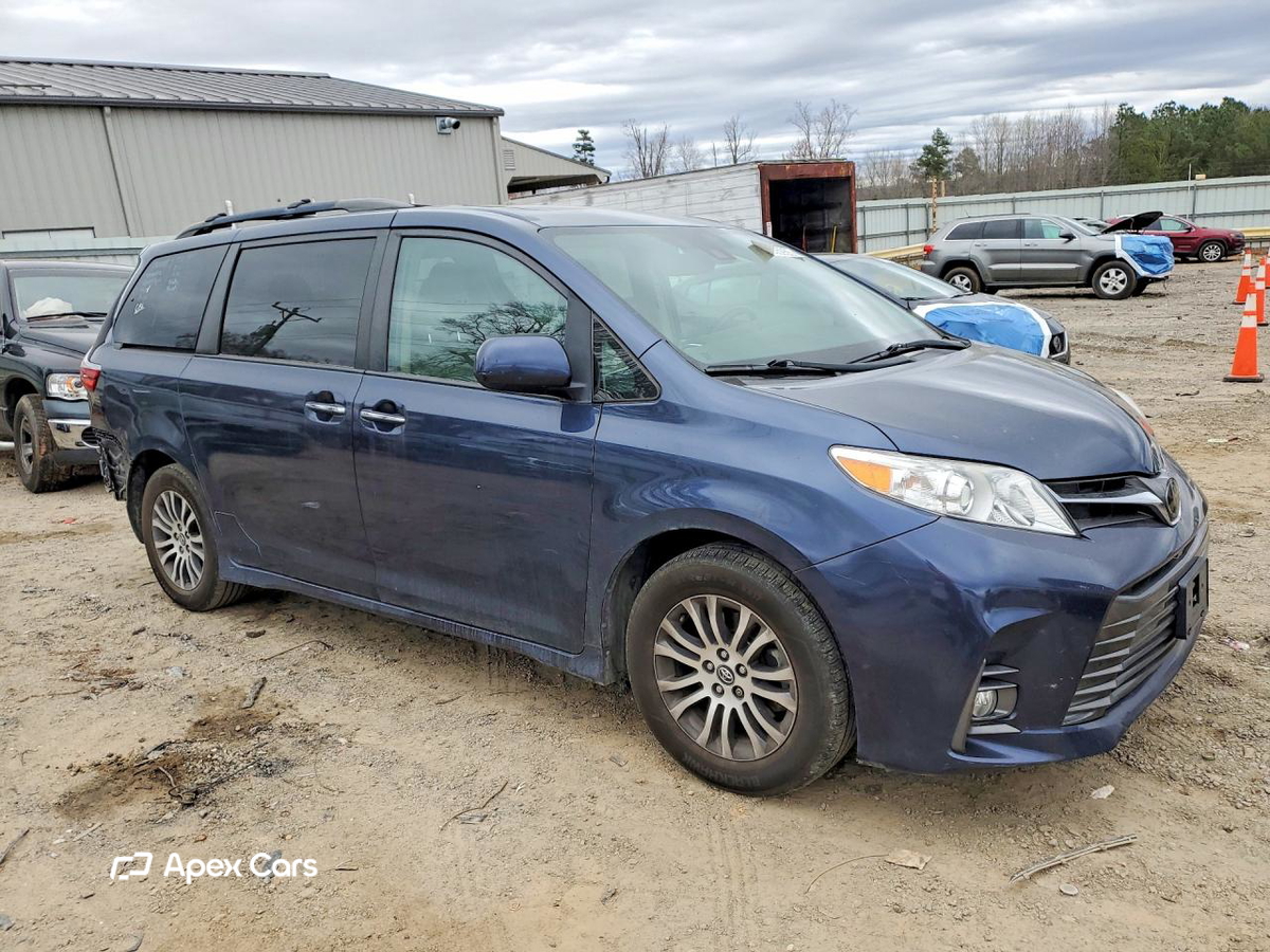 Toyota Sienna 2018