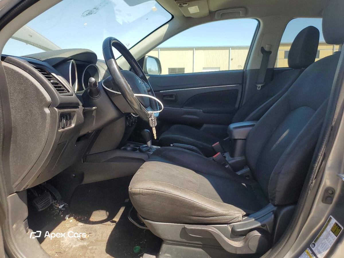 Mitsubishi Outlander 2015