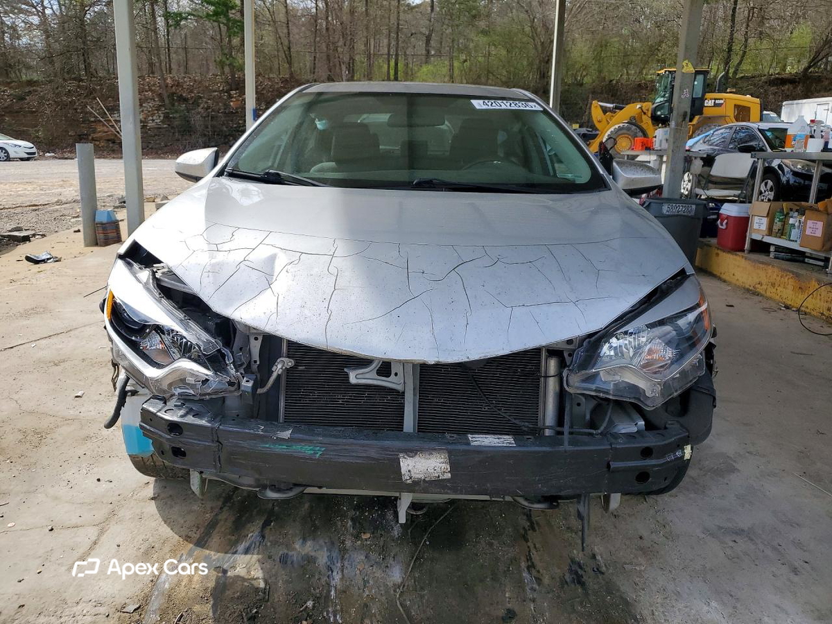 Toyota Corolla 2015