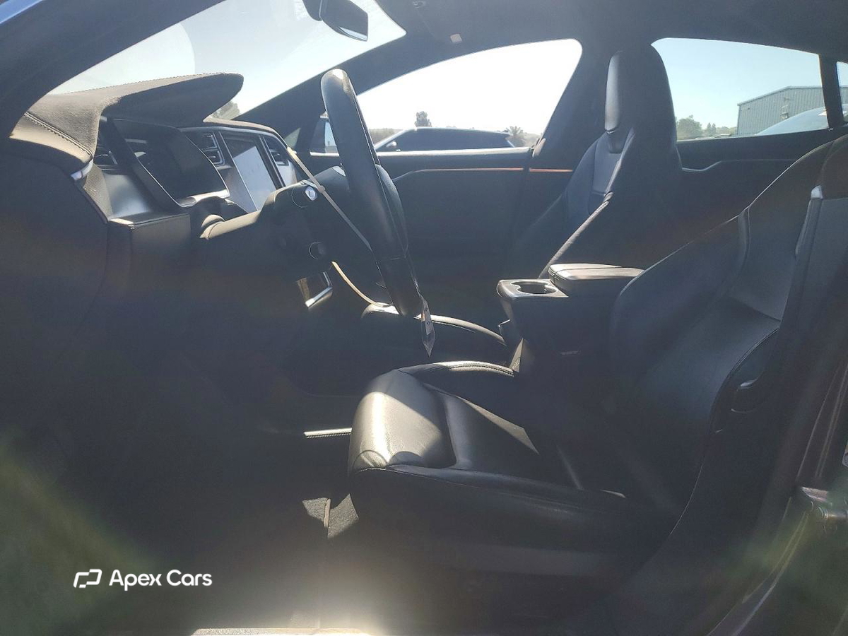 Tesla Model S 2016