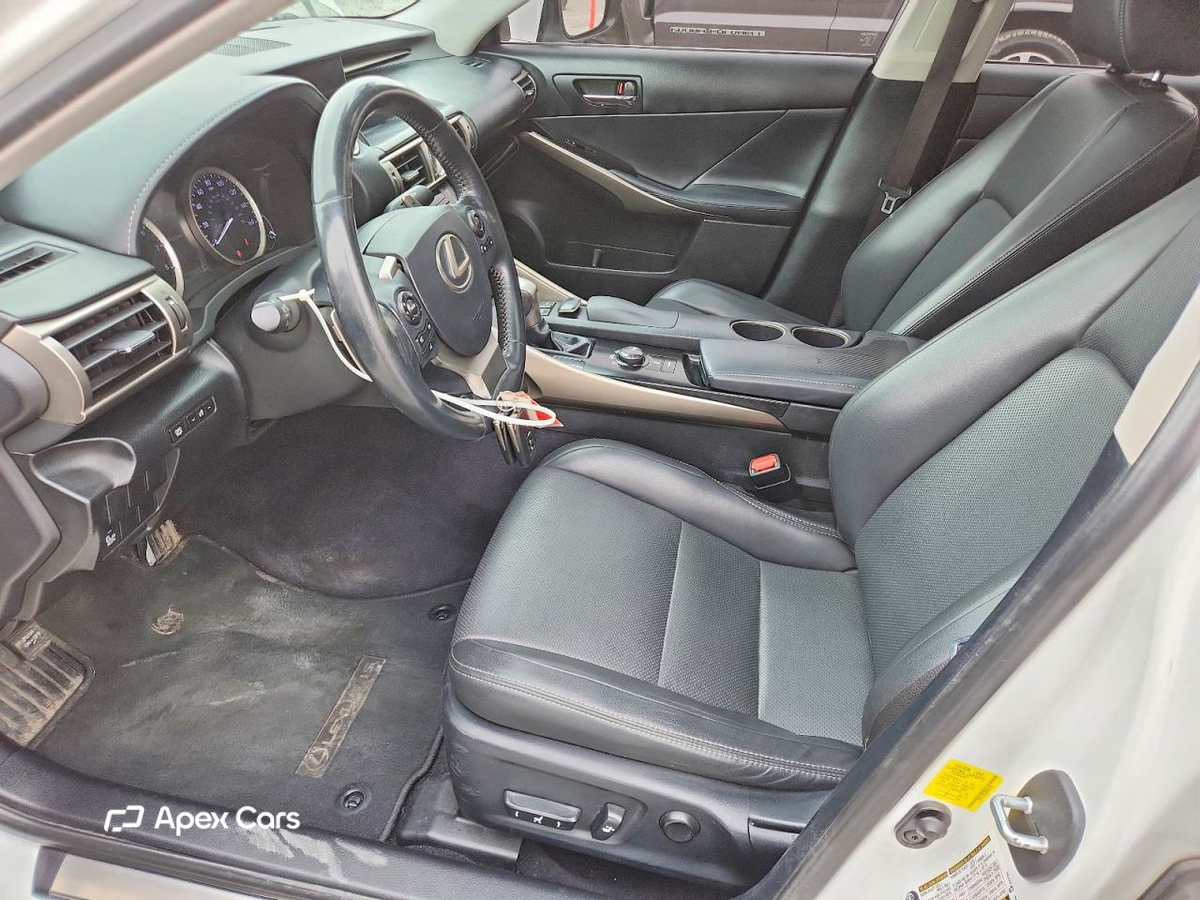 Lexus IS 2014