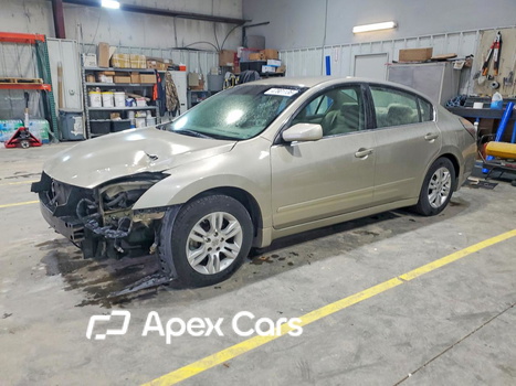 Nissan Altima 2010 - Zdjęcie 1 z 13
