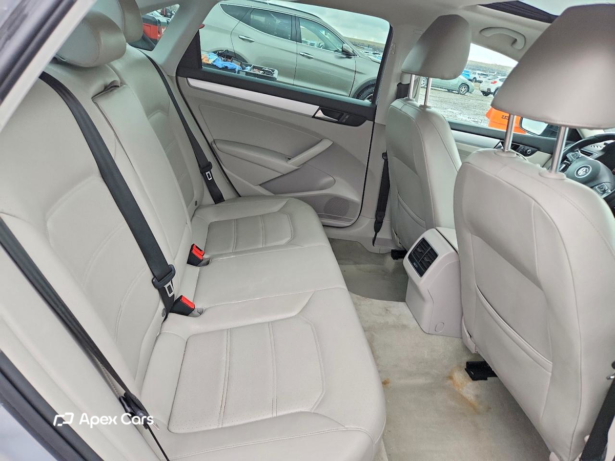 Volkswagen Passat 2013