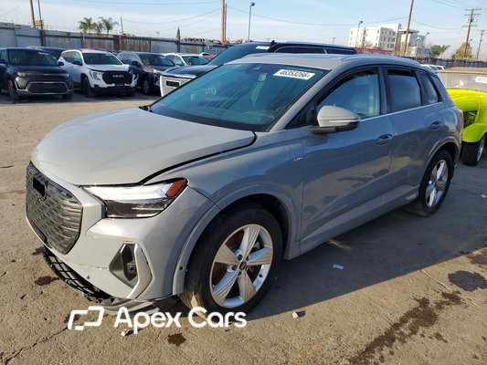 Audi Q4 e-tron 2024 - Image 1 of 13