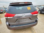Toyota Sienna 2011
