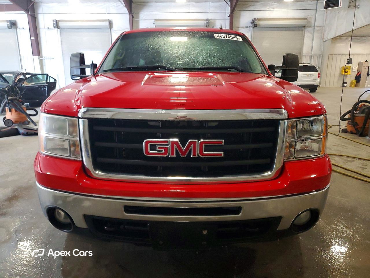 GMC Sierra 2011