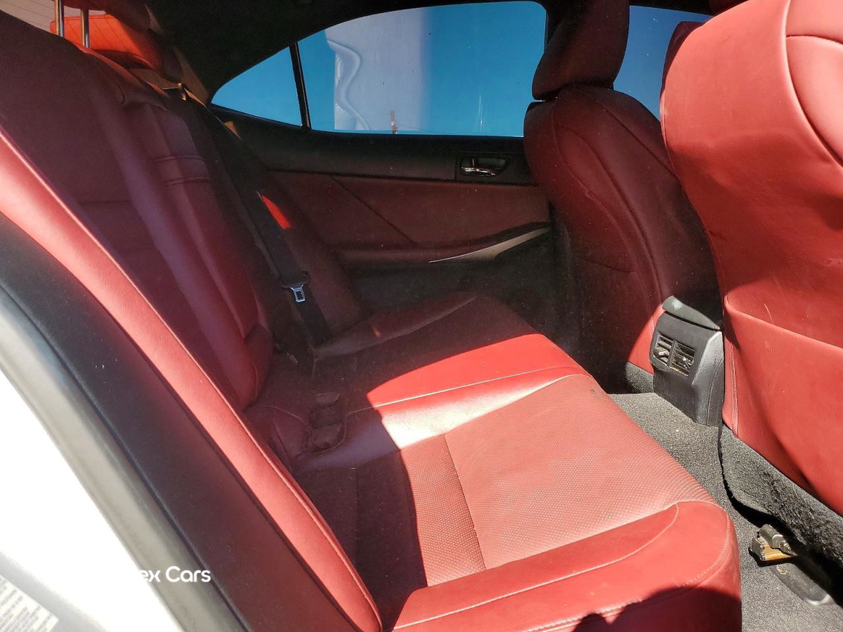 Lexus IS 2015