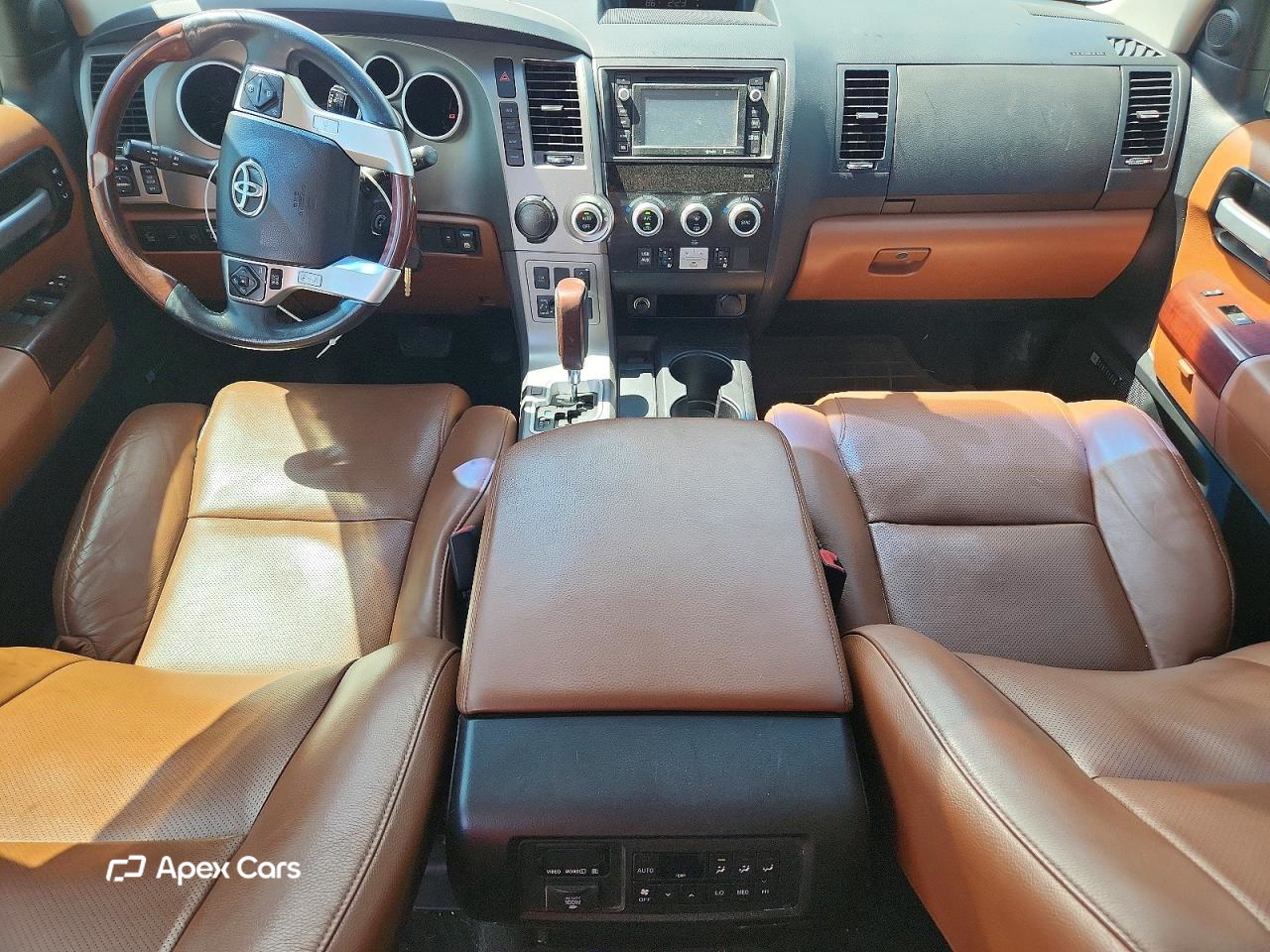Toyota Sequoia 2016