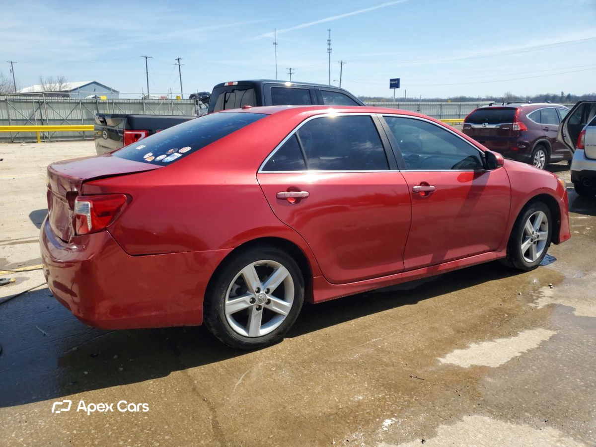 Toyota Camry 2012