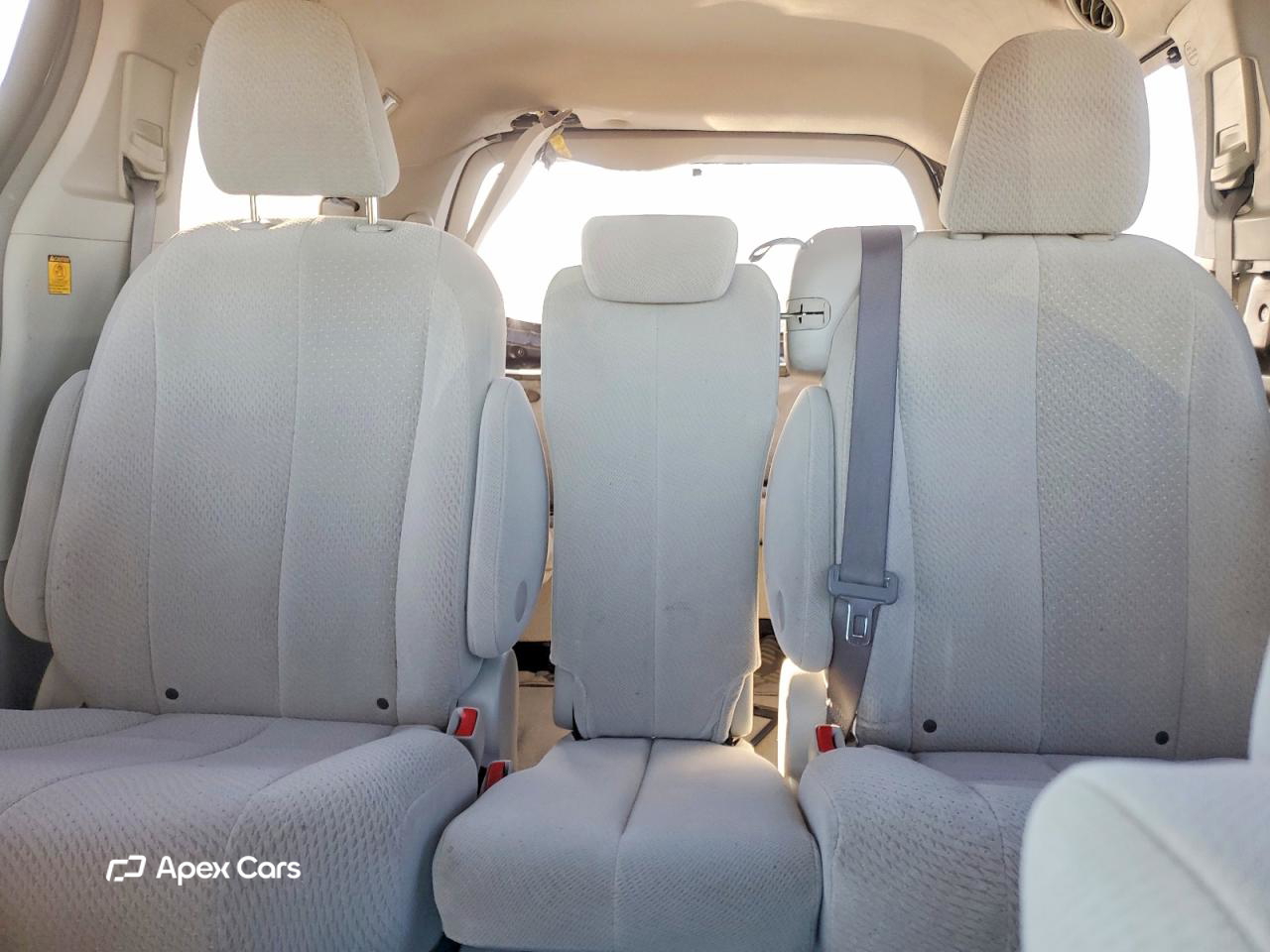 Toyota Sienna 2011