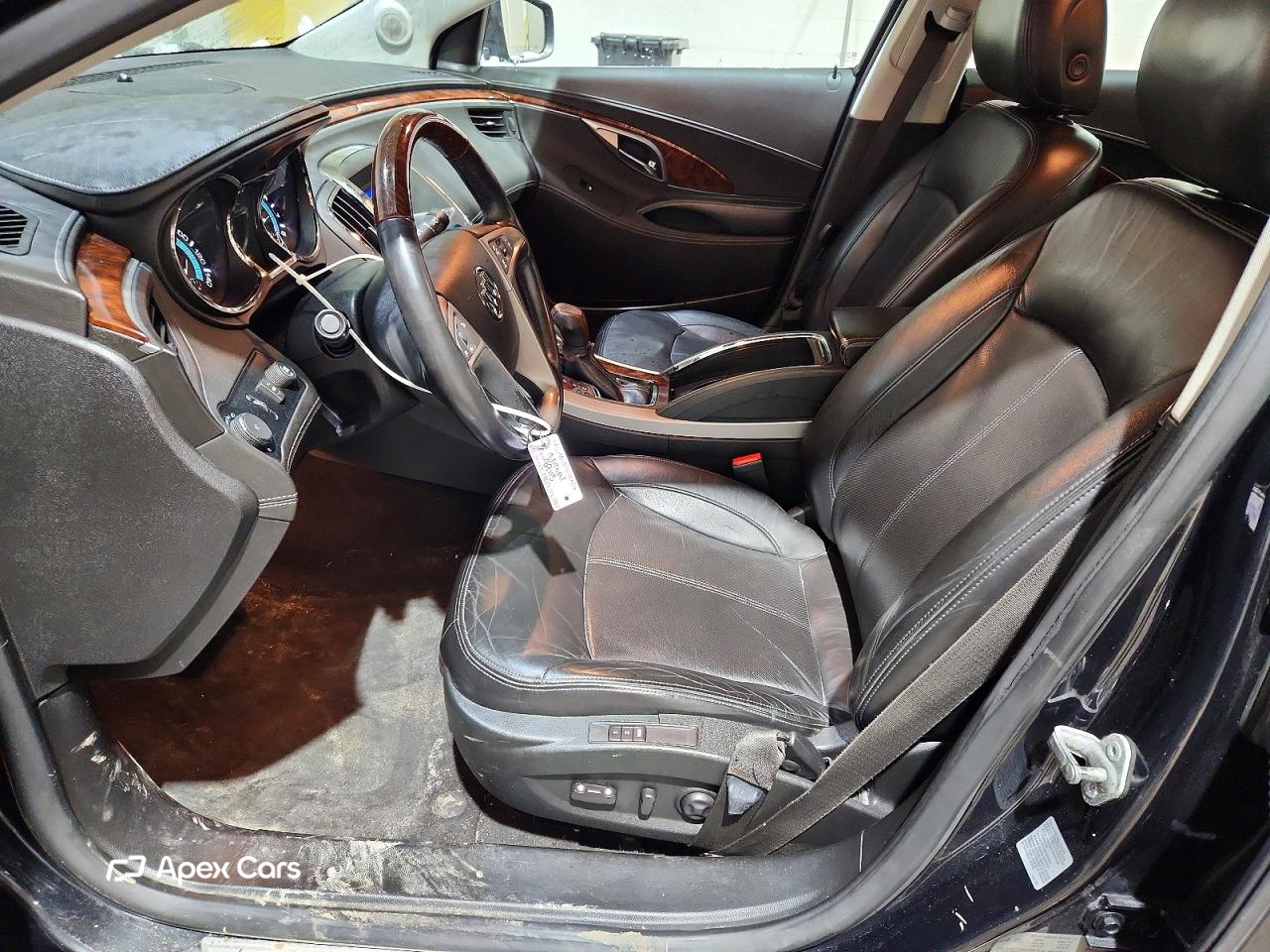 Buick LaCrosse 2011