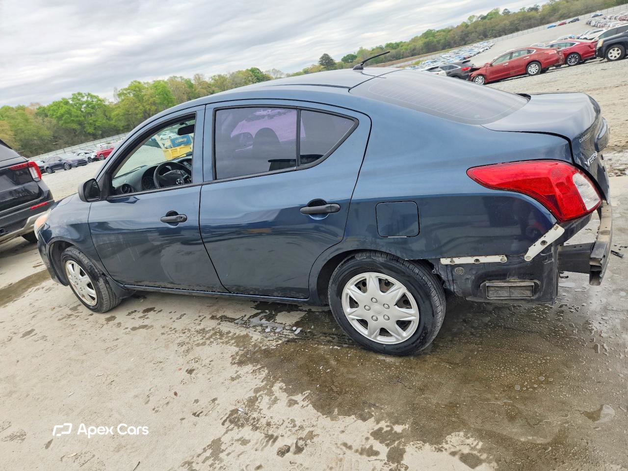 Nissan Versa 2015