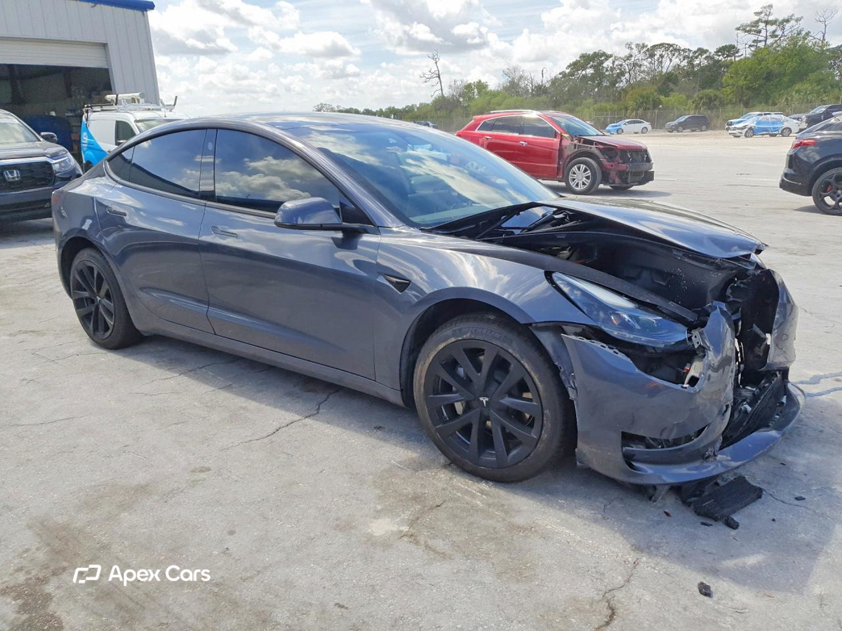 Tesla Model 3 2023
