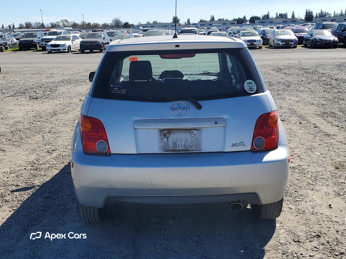 Scion xA 2005
