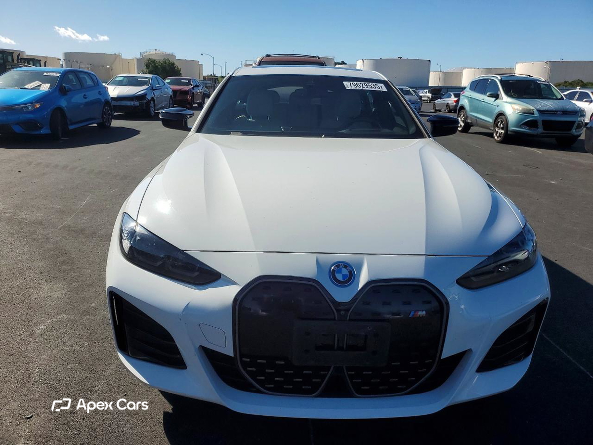 BMW i4 2023