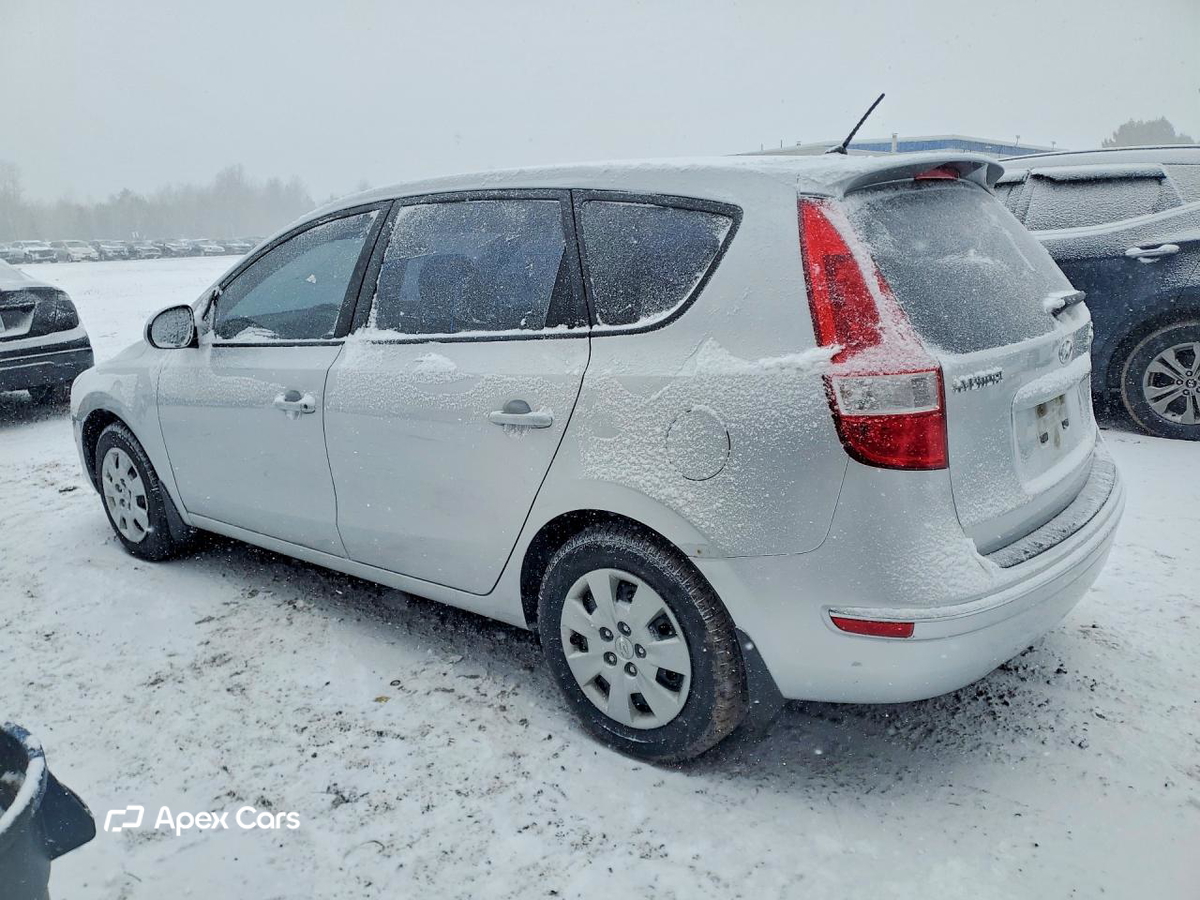 Hyundai Elantra 2012