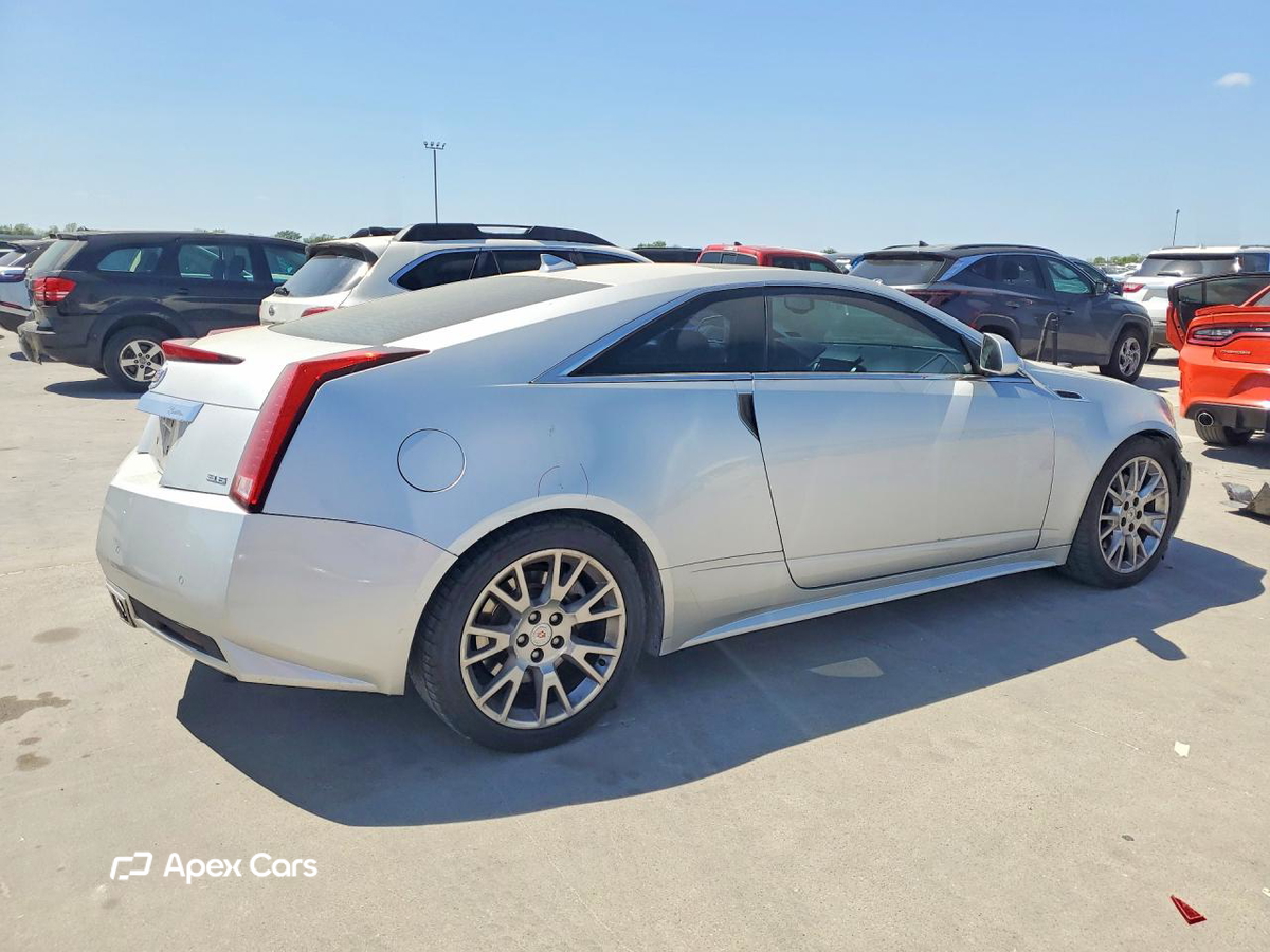 Cadillac CTS 2011
