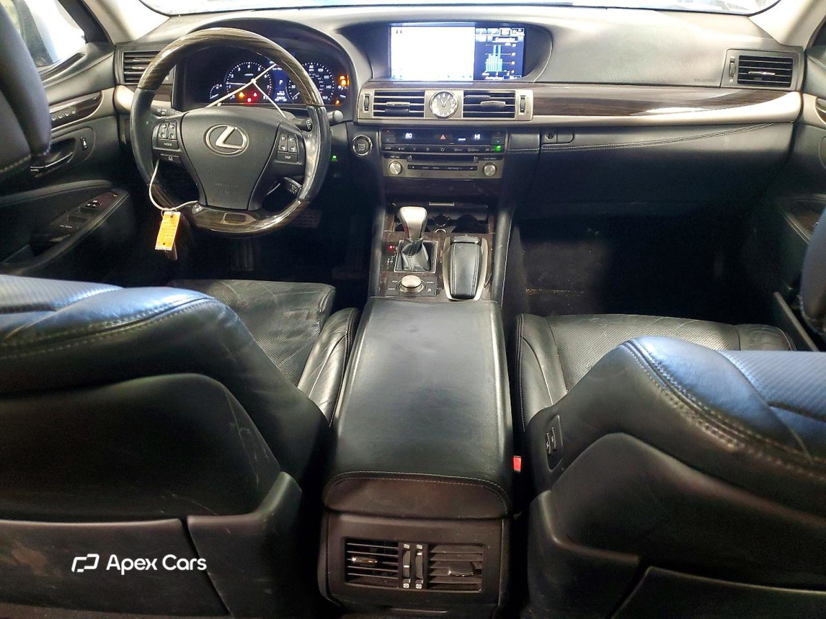 Lexus LS 2013