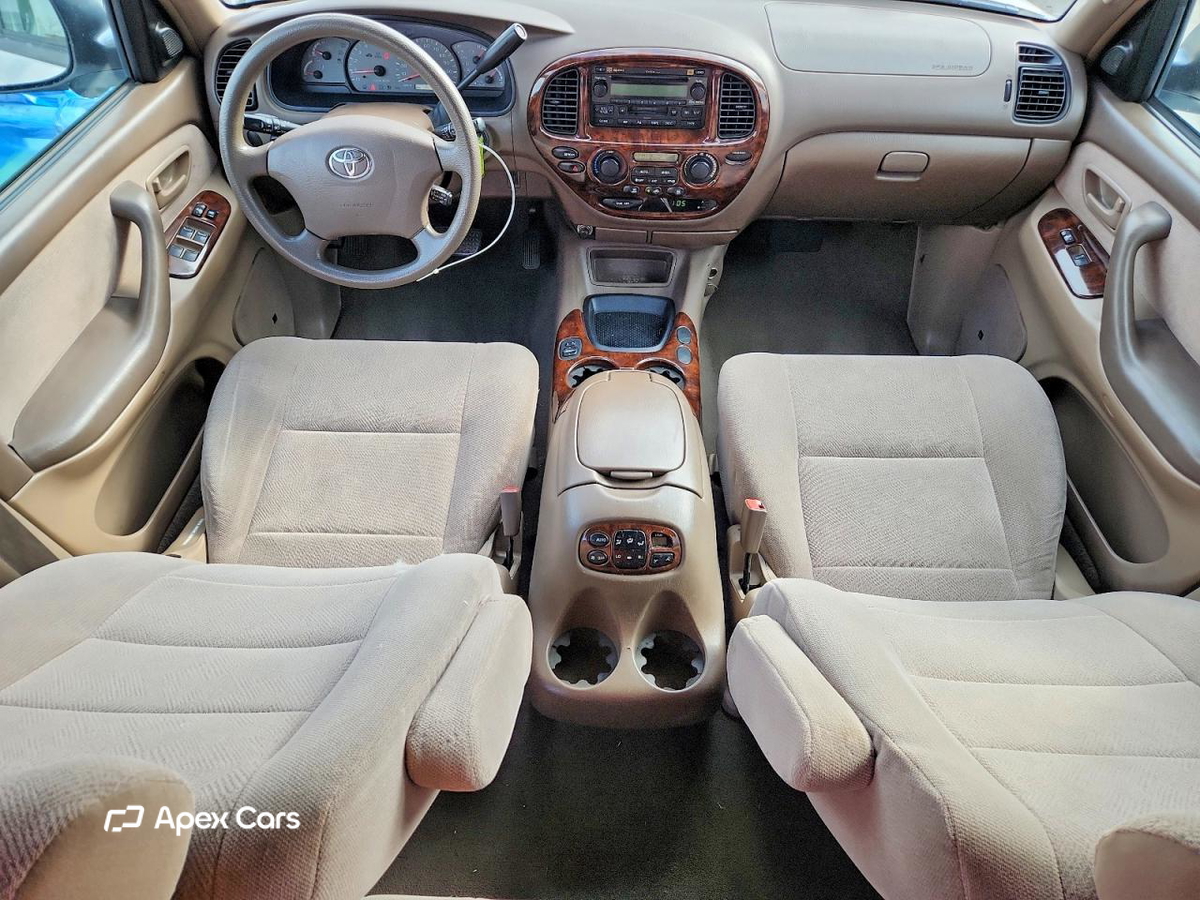 Toyota Sequoia 2004
