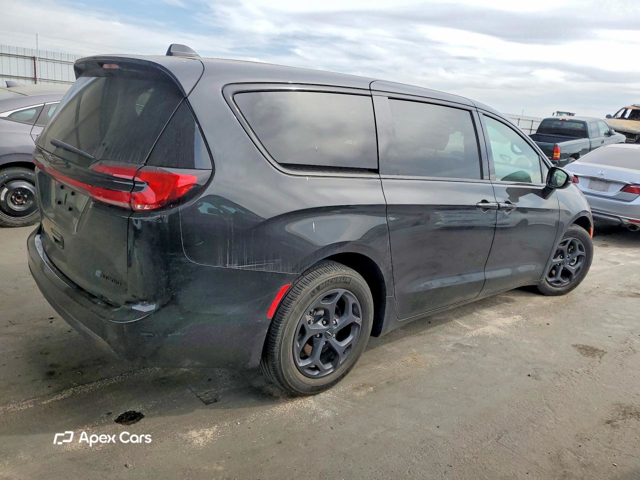 Chrysler Pacifica 2022