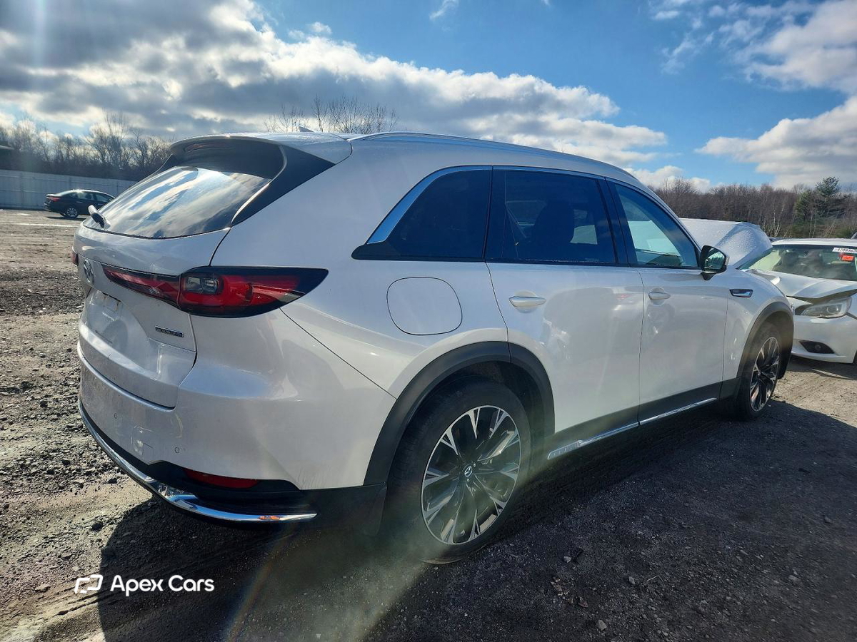 Mazda CX-90 2024