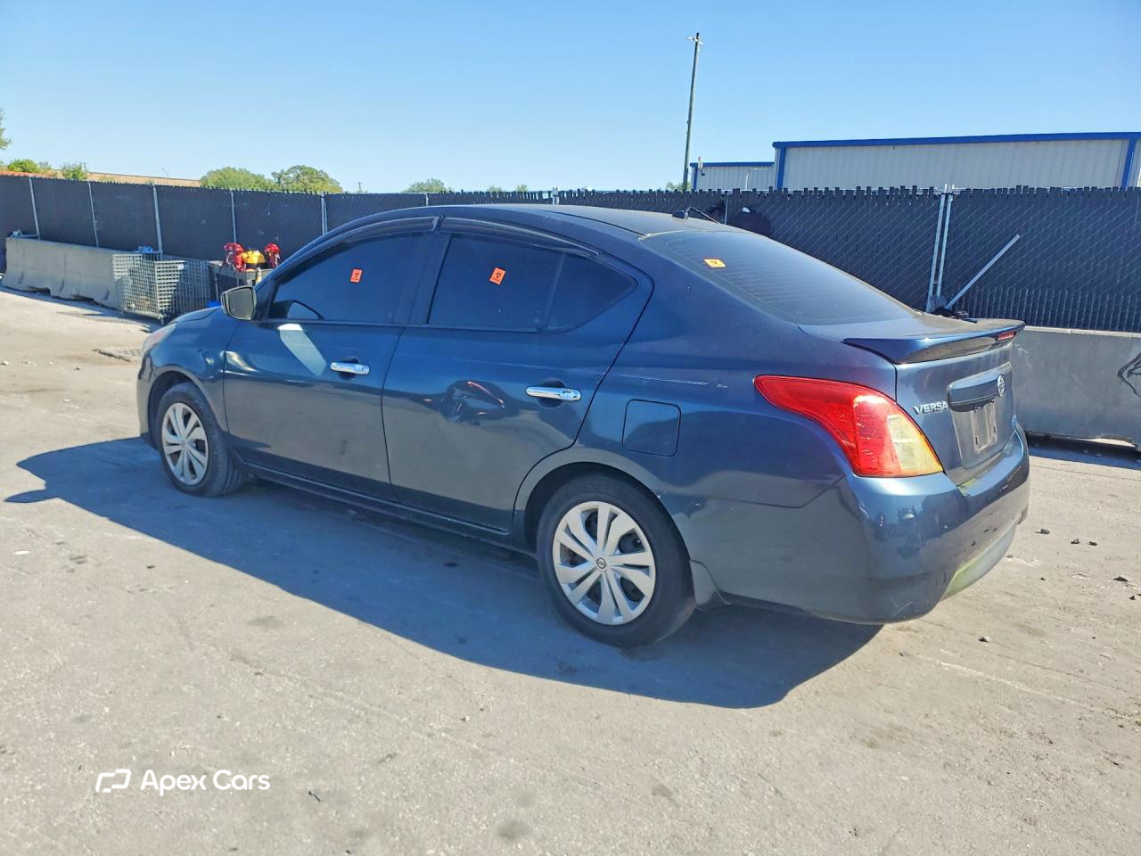 Nissan Versa 2015