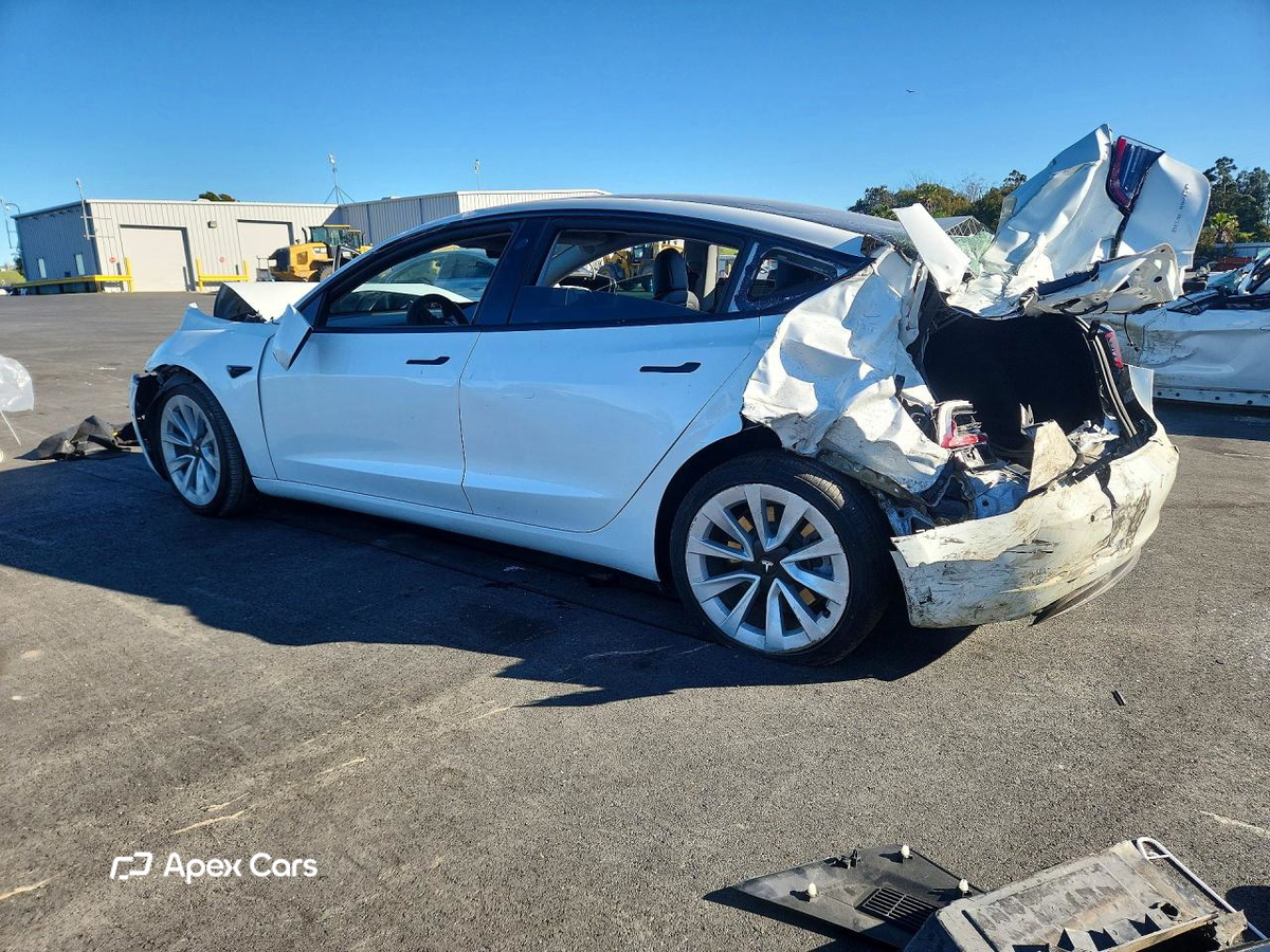 Tesla Model 3 2022