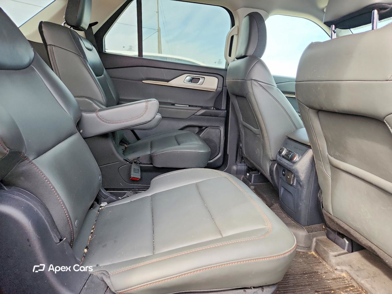 Ford Explorer 2025