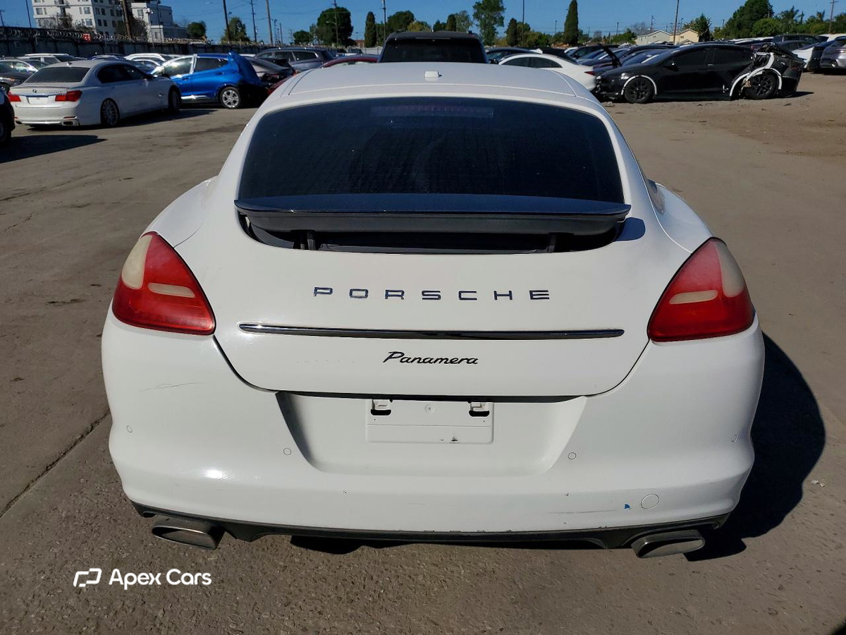 Porsche Panamera 2012