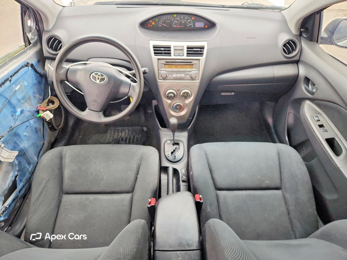 Toyota Yaris 2012