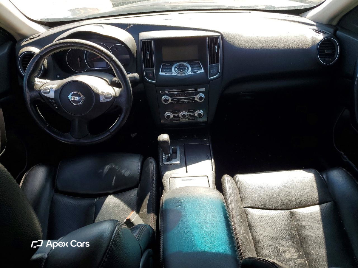 Nissan Maxima 2012