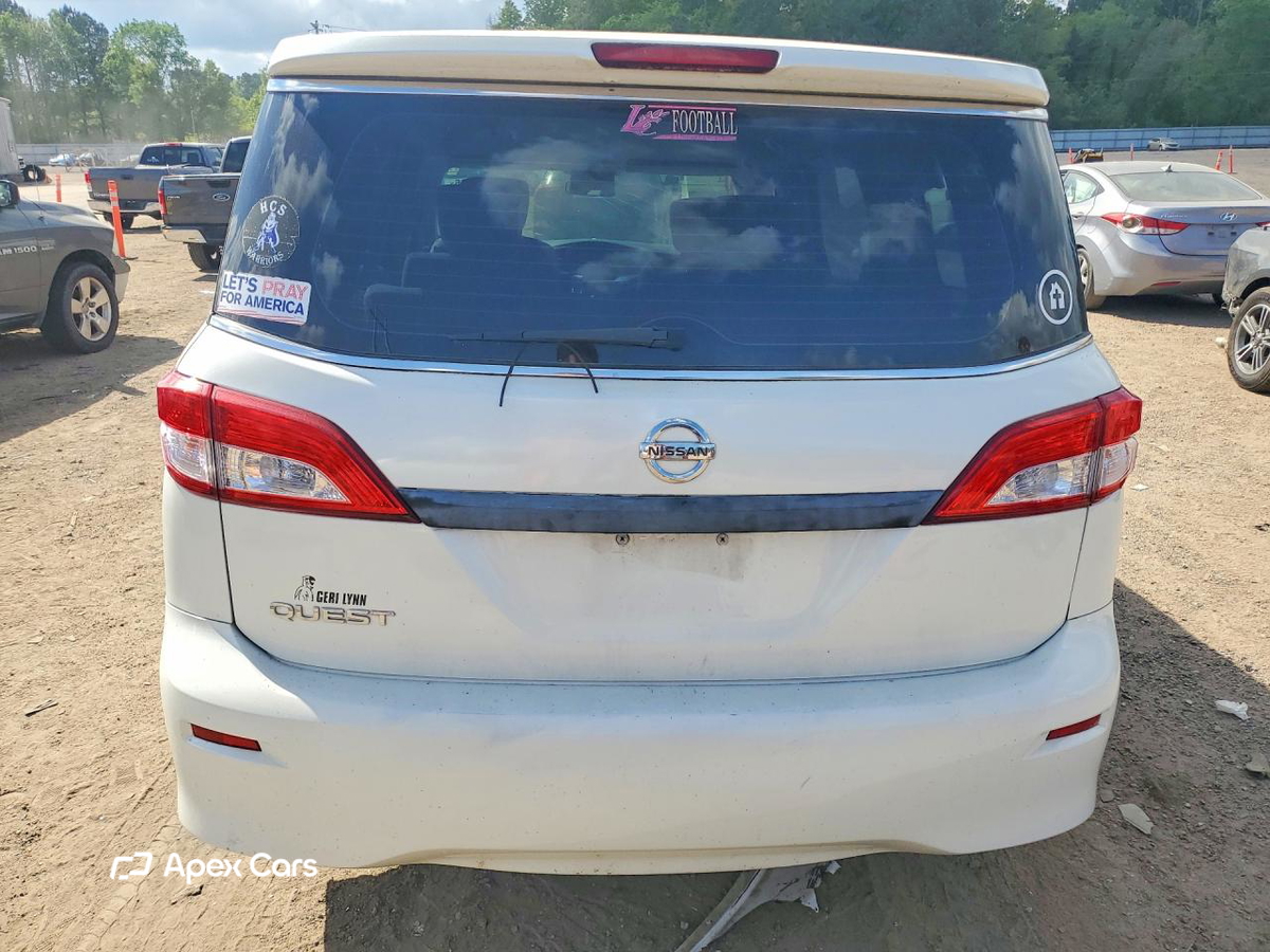 Nissan Quest 2015