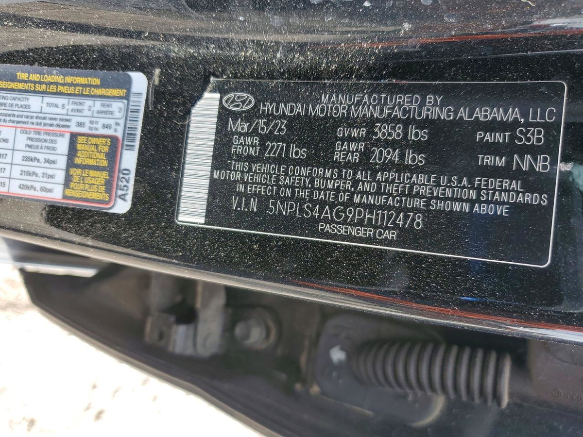 Hyundai Elantra 2023