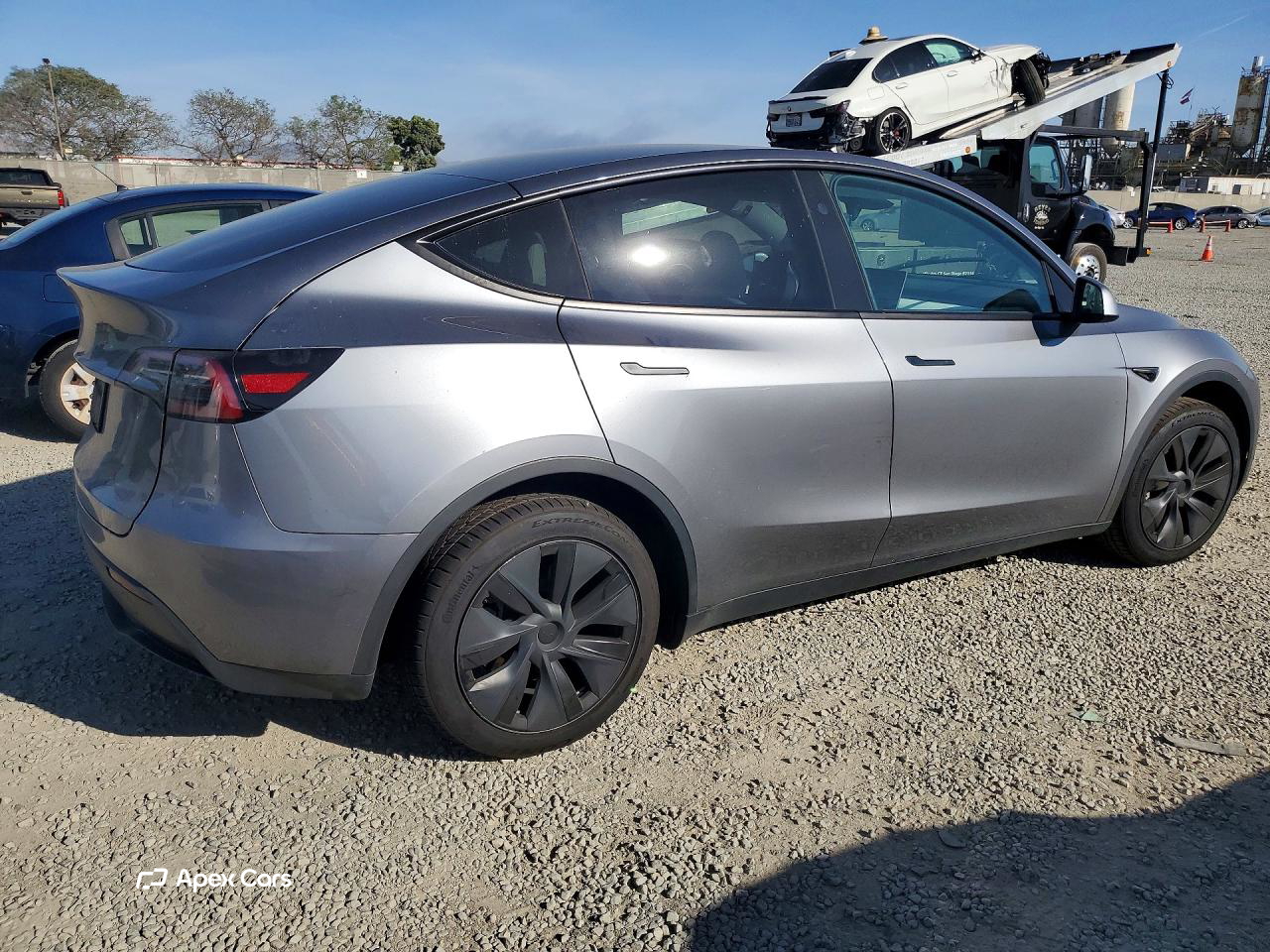 Tesla Model Y 2024