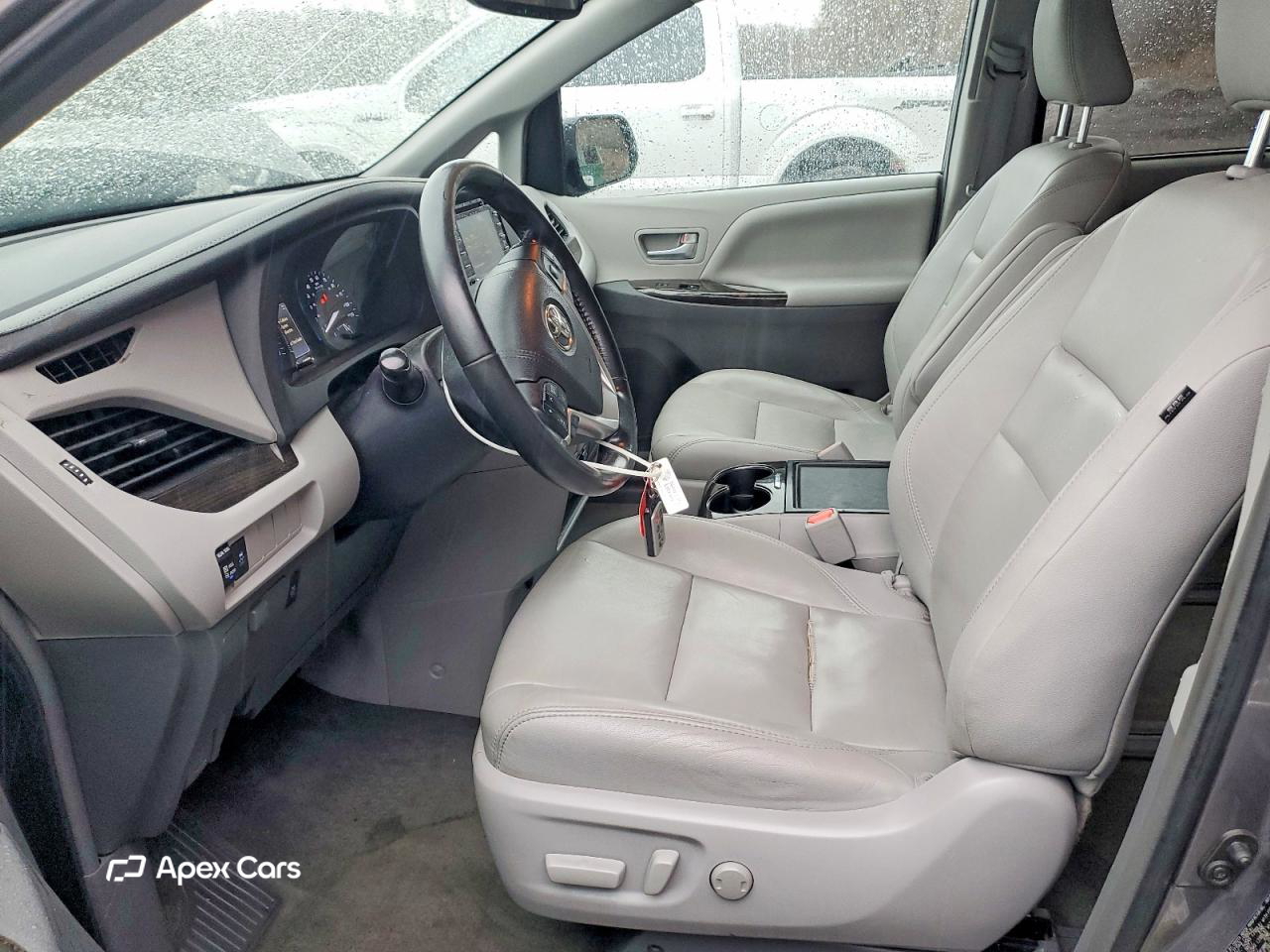 Toyota Sienna 2018
