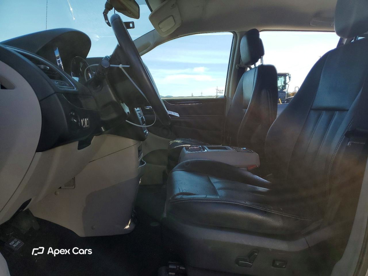 Chrysler Voyager 2016