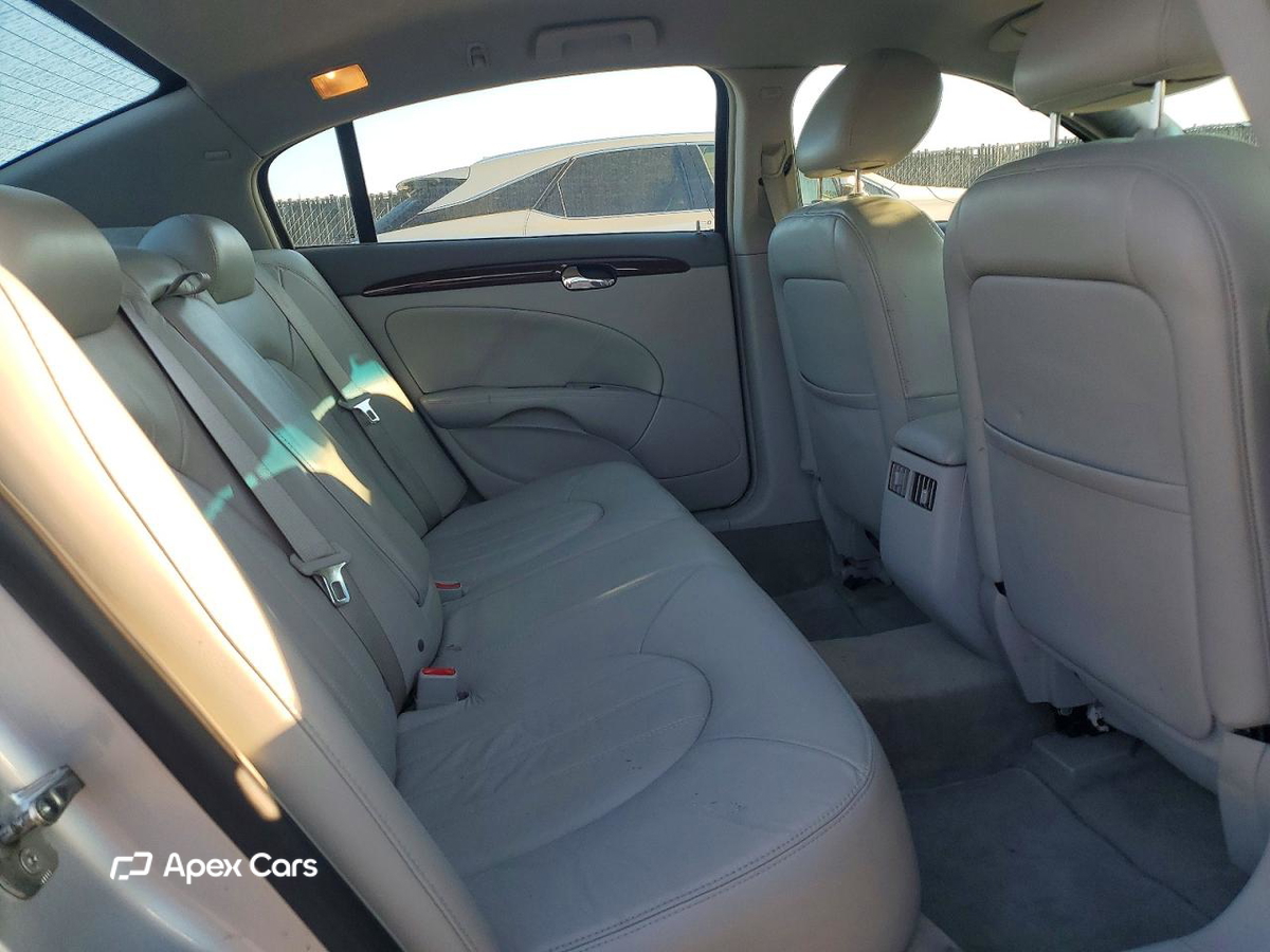 Buick Lucerne 2010