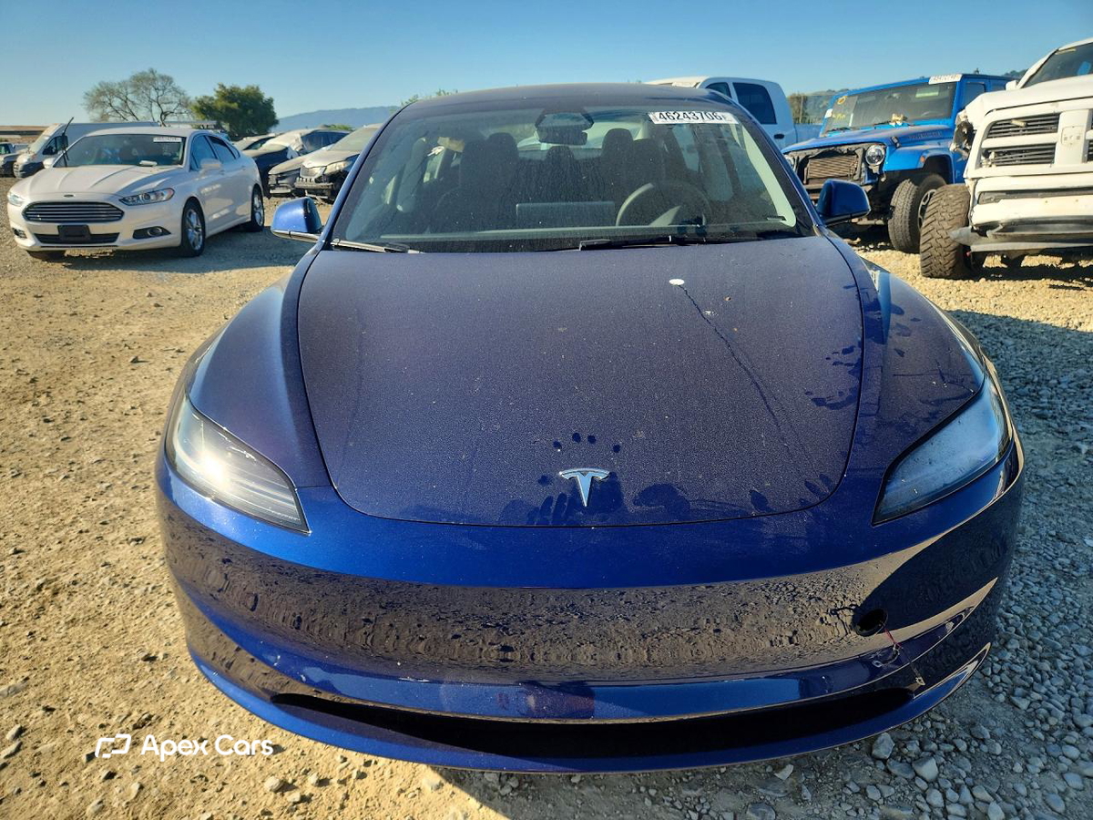 Tesla Model 3 2024