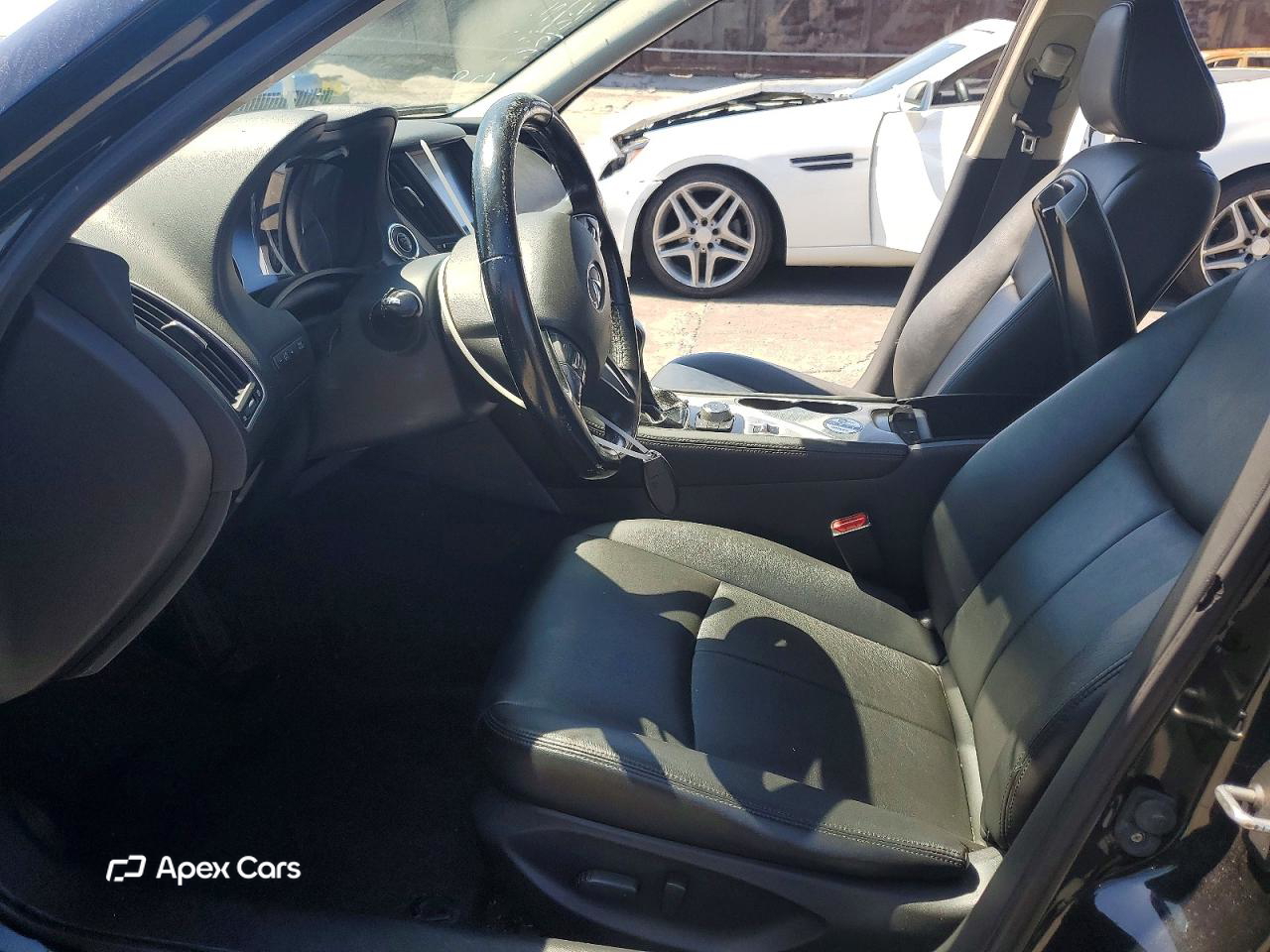 Infiniti Q50 2015