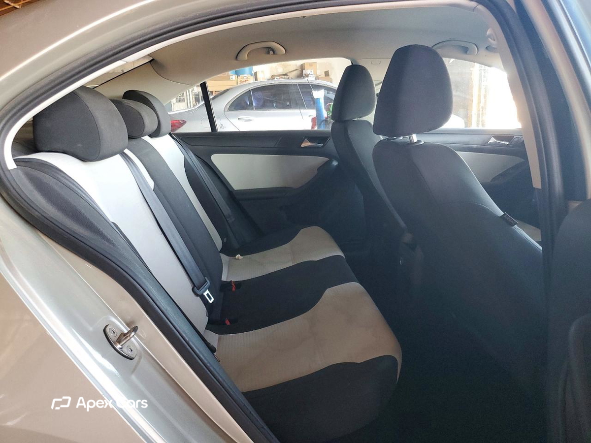 Volkswagen Jetta 2015