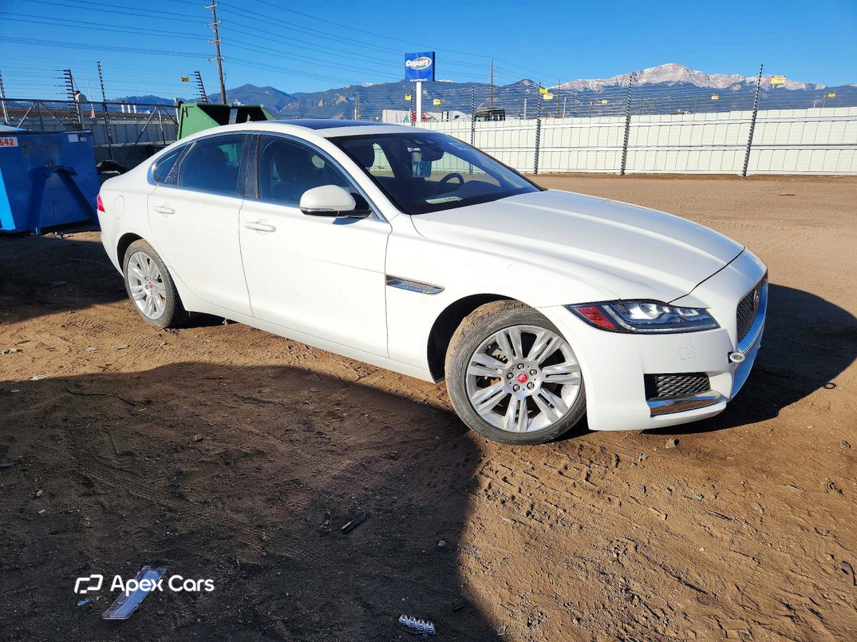Jaguar XF 2016