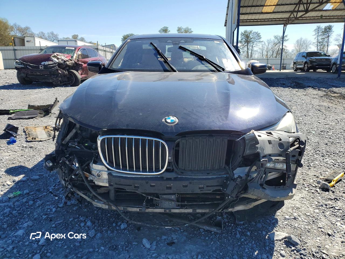 BMW Series 7 2016