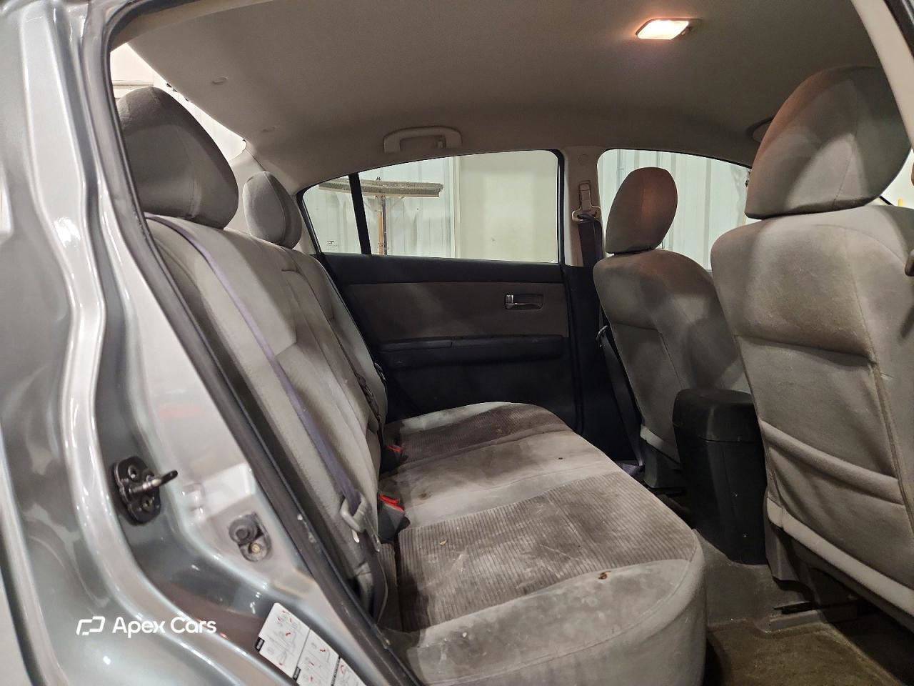 Nissan Sentra 2011
