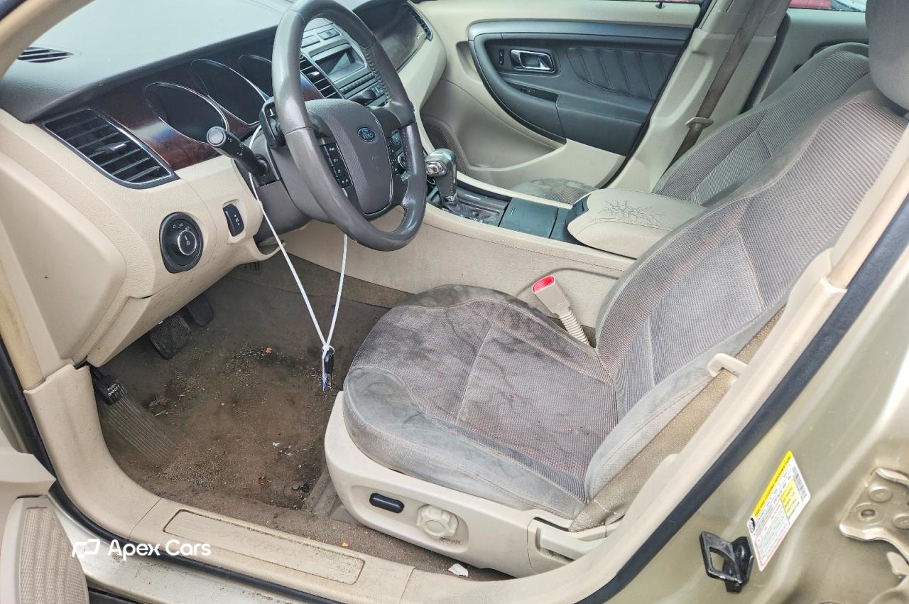 Ford Taurus 2011