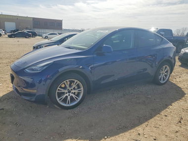 Tesla Model Y 2022 - Image 1 of 5
